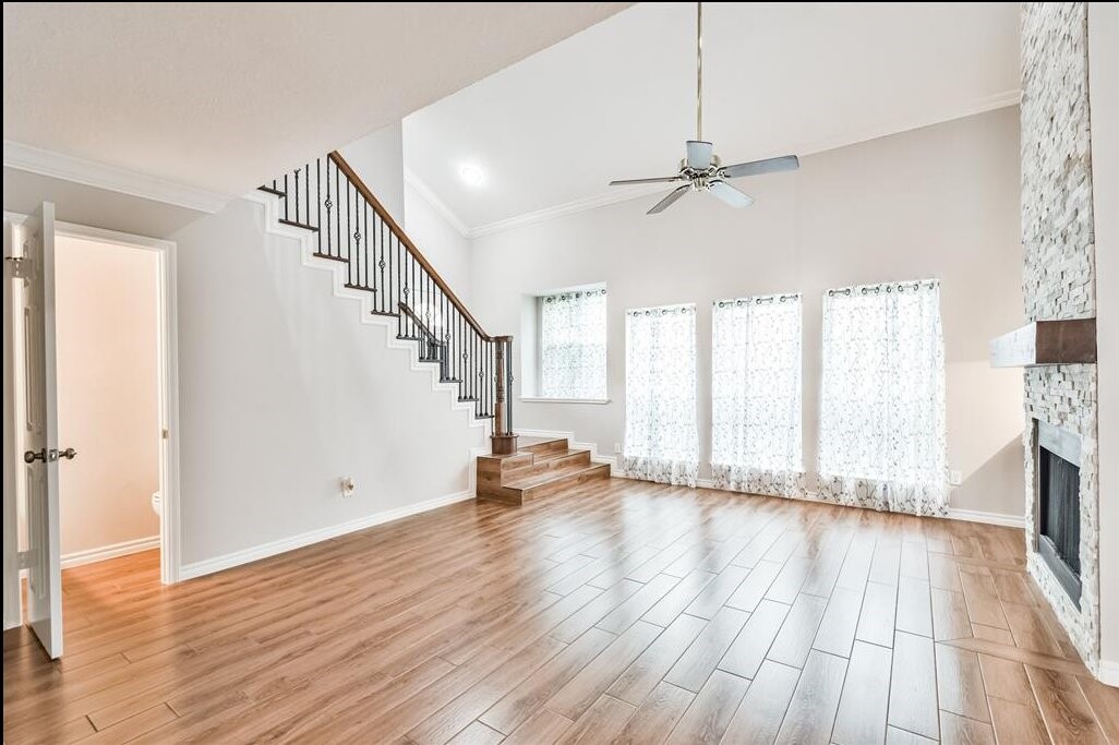 10327 Brickyard Court Property Photo 4