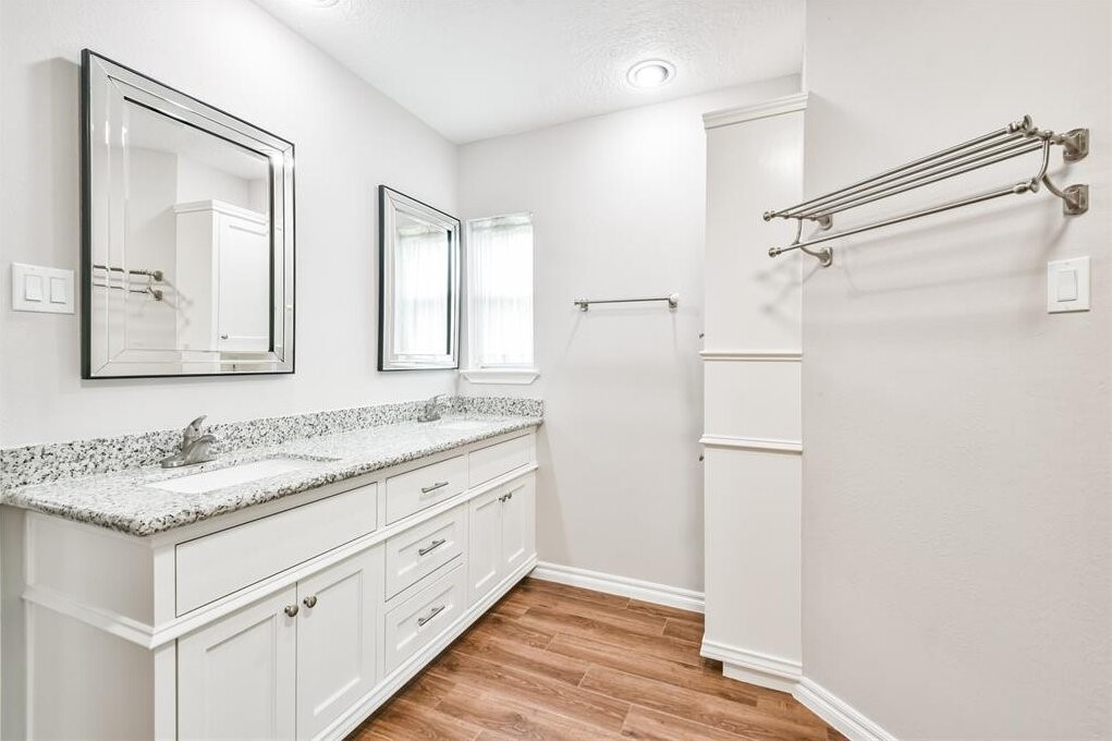 10327 Brickyard Court Property Photo 14