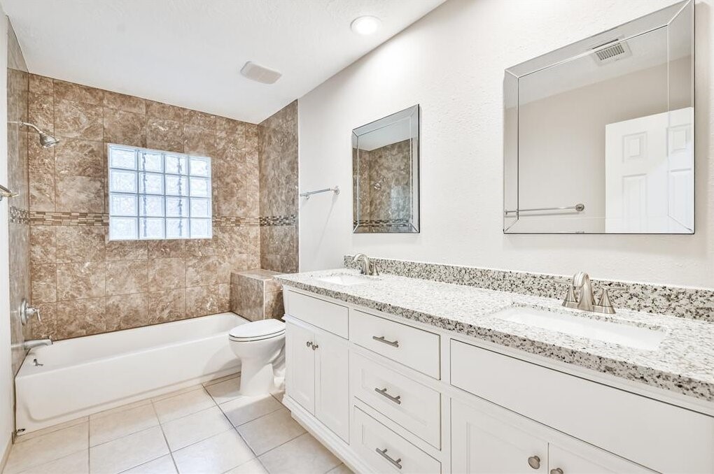 10327 Brickyard Court Property Photo 18
