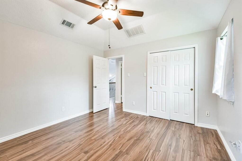 10327 Brickyard Court Property Photo 20