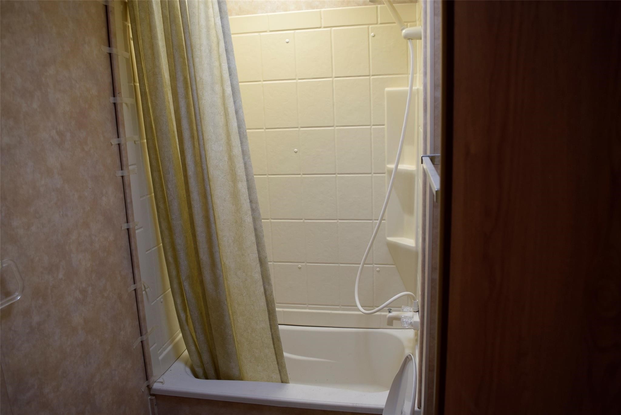 1842 Hall Avenue Property Photo 17