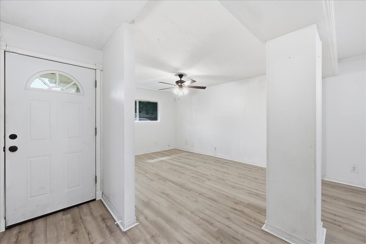 3890 Bristol Drive Property Photo 6