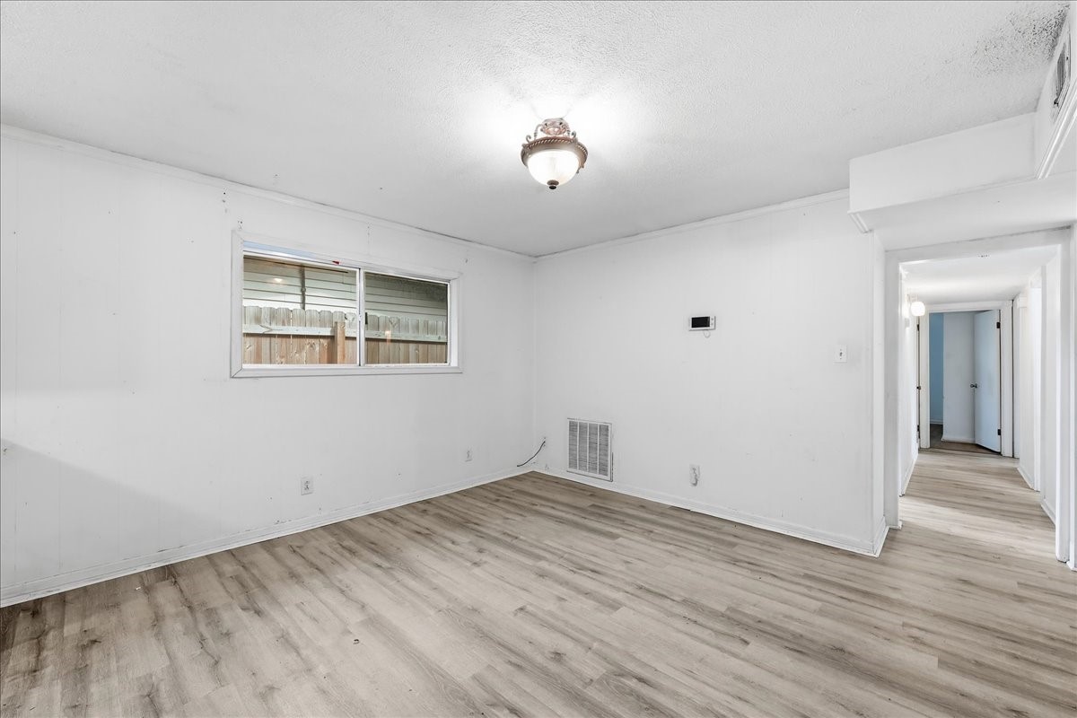 3890 Bristol Drive Property Photo 9