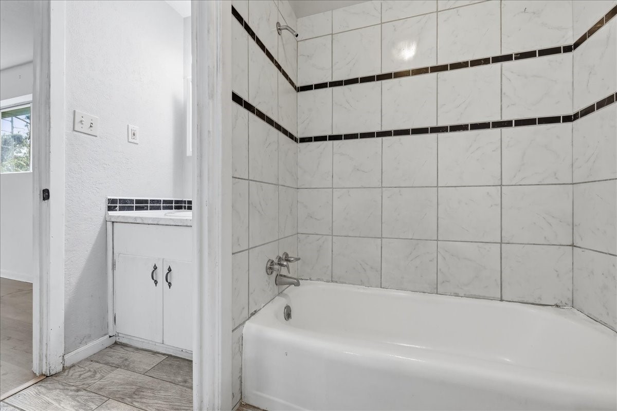 3890 Bristol Drive Property Photo 17