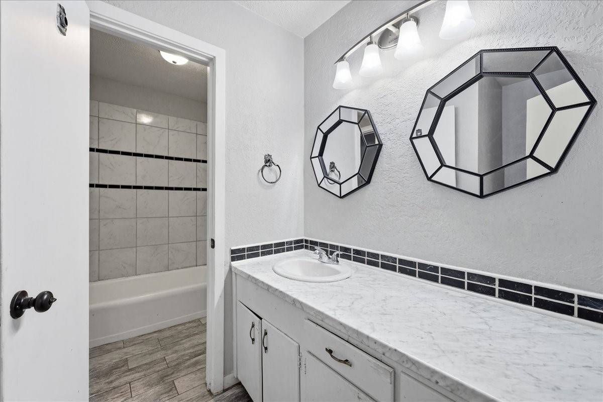3890 Bristol Drive Property Photo 22