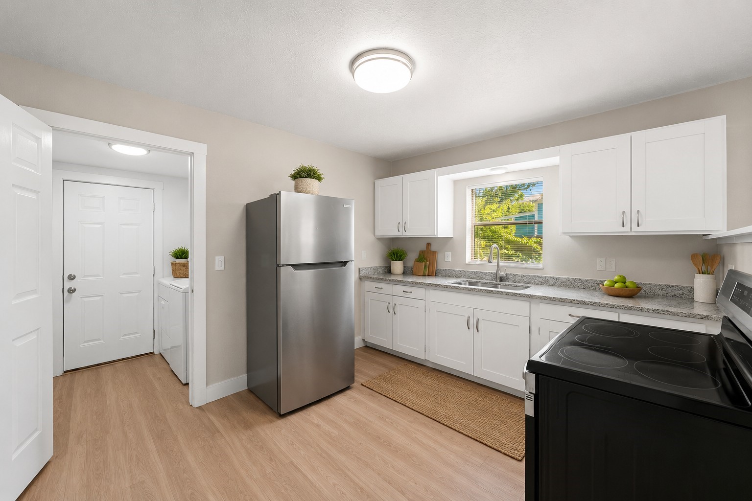 8 Jennische St Property Photo 5