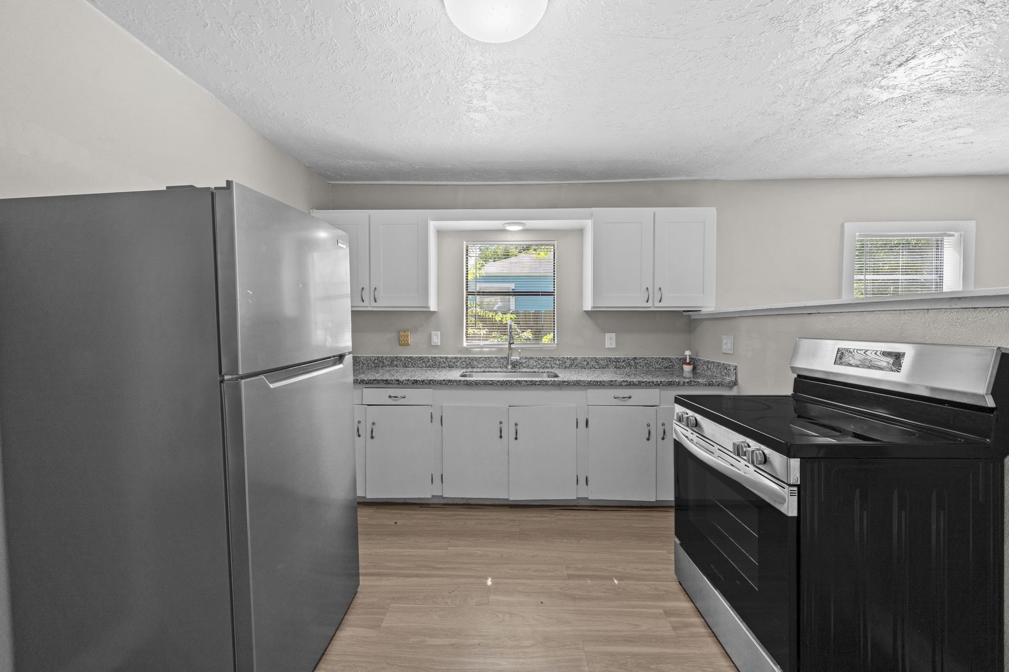 8 Jennische St Property Photo 15