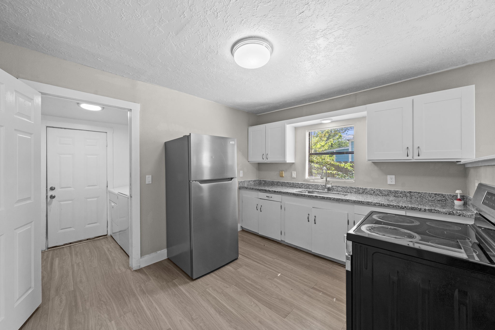 8 Jennische St Property Photo 16