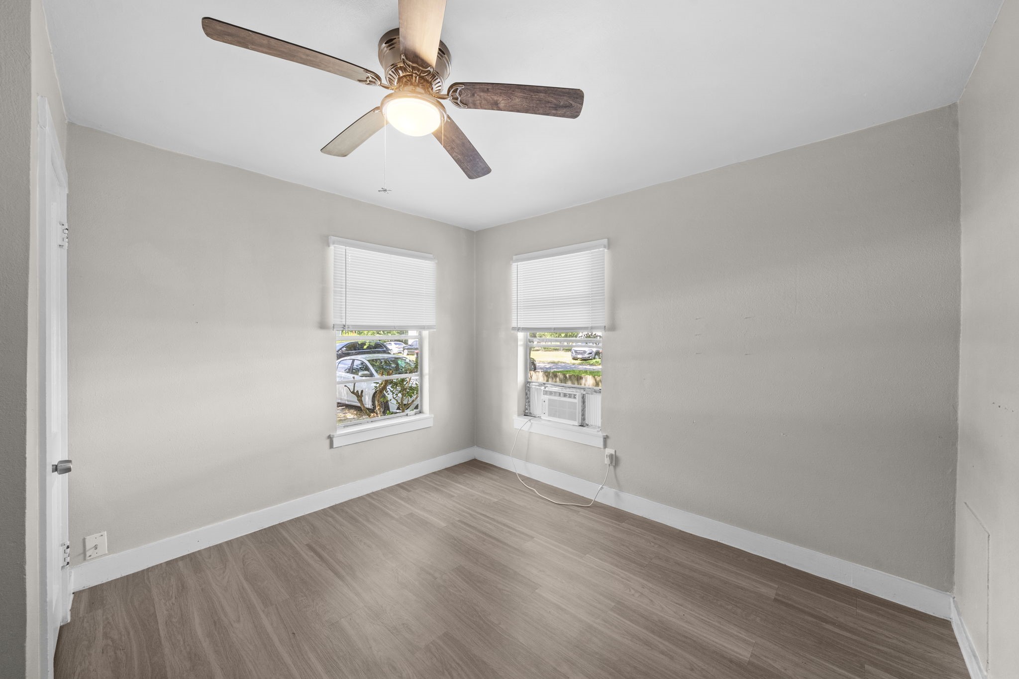 8 Jennische St Property Photo 17