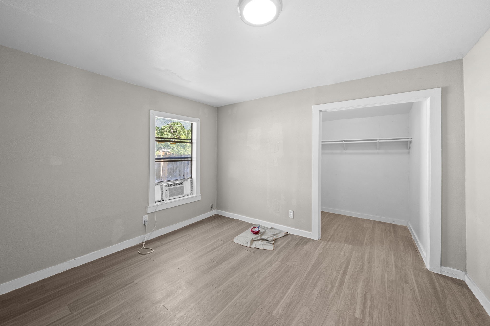 8 Jennische St Property Photo 20