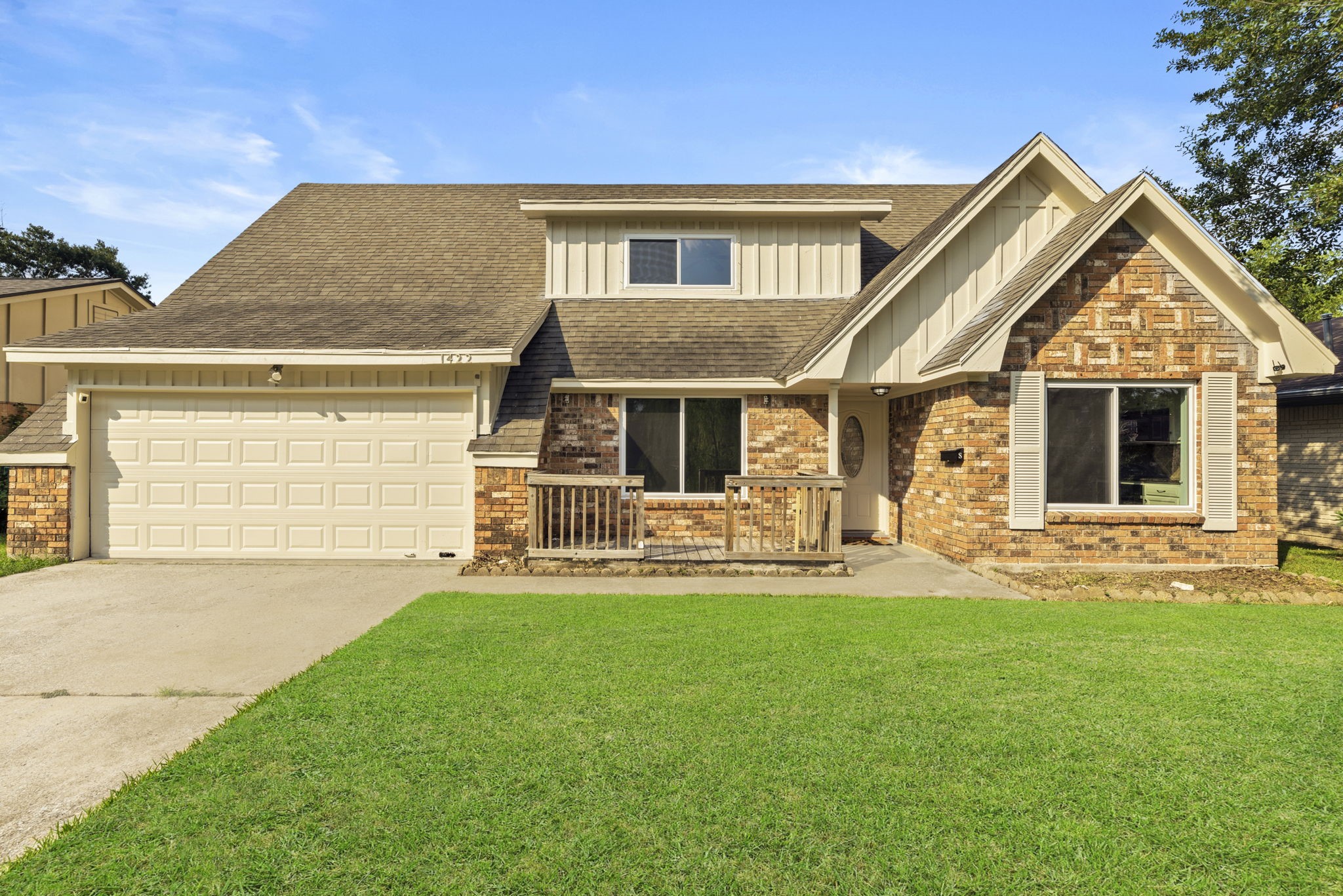 1422 Delabrook Court Property Photo 1