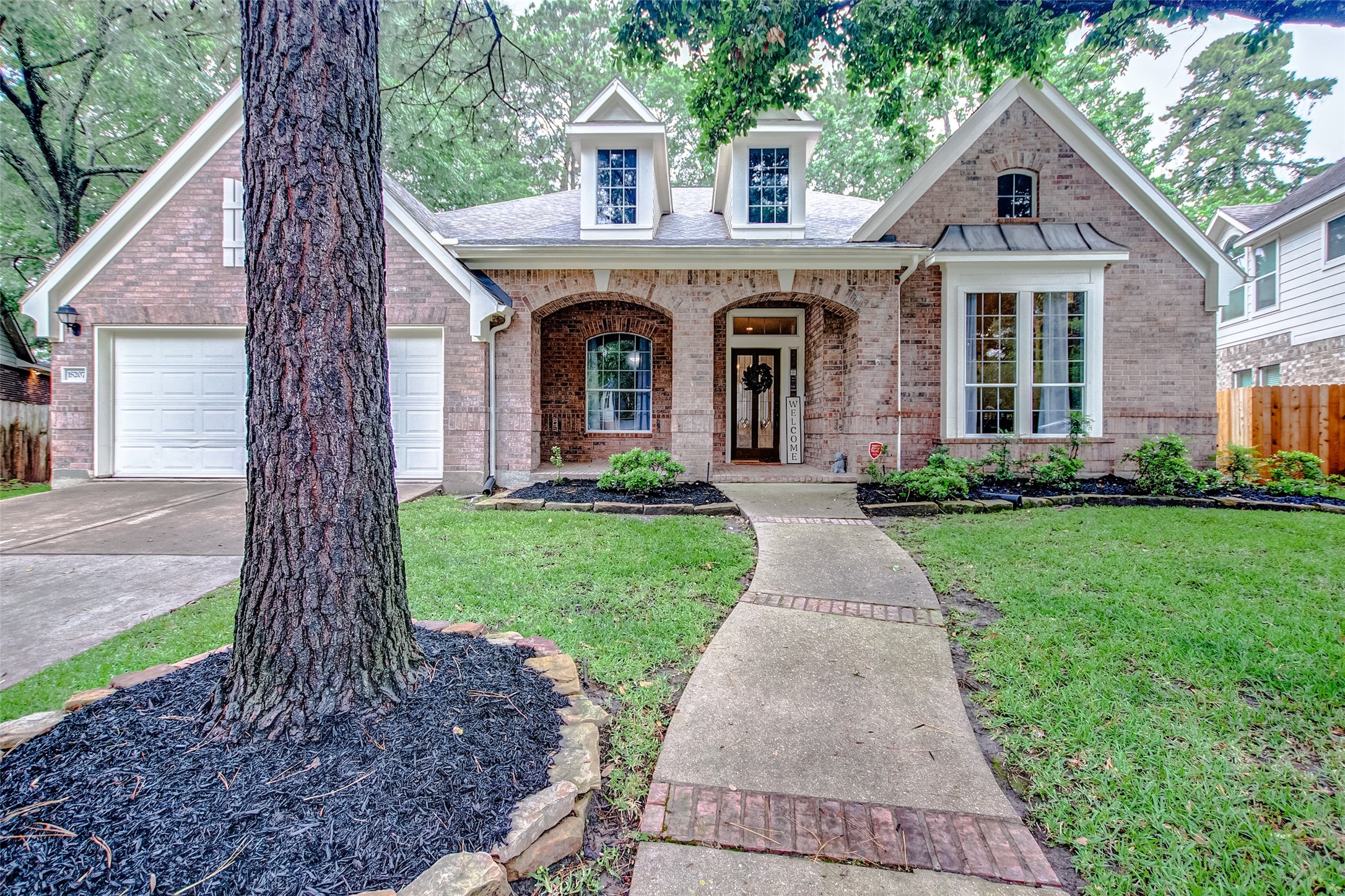 18207 Red Eagle Court Property Photo 4