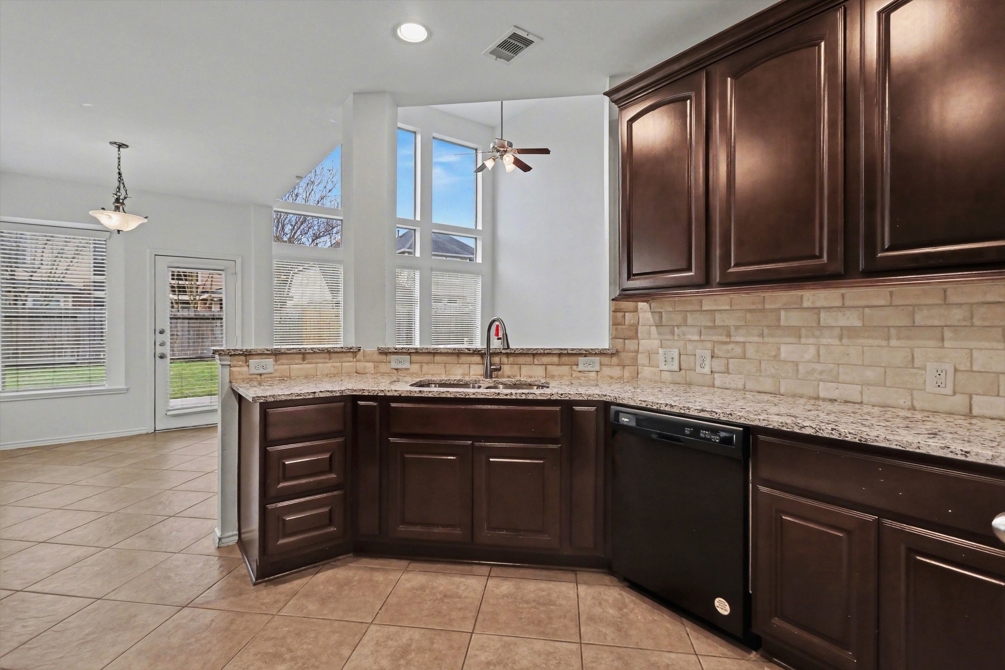 1323 Laura Hills Lane Property Photo 6