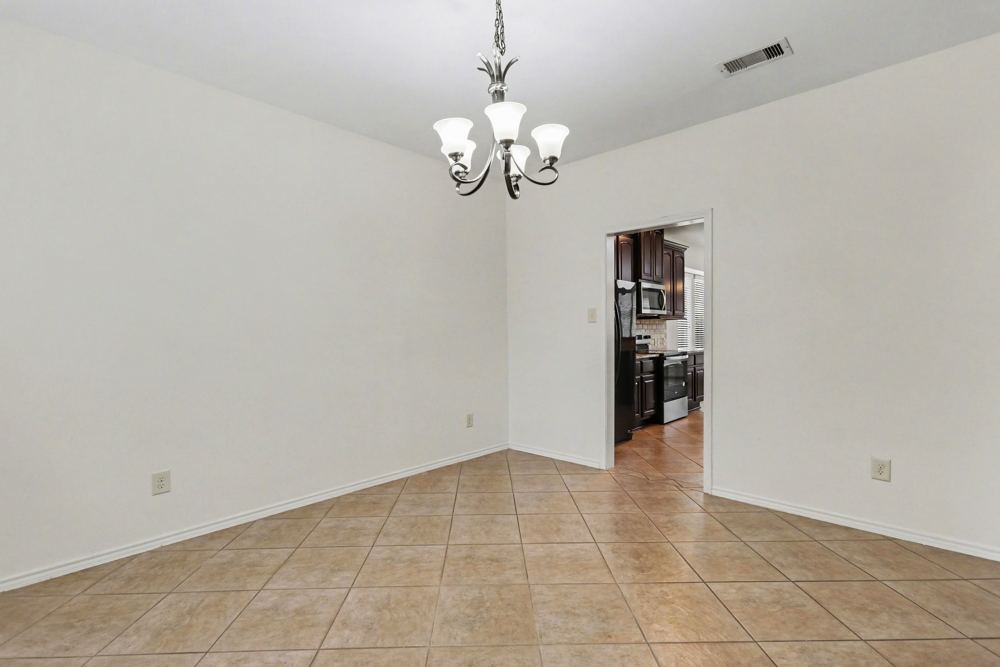1323 Laura Hills Lane Property Photo 13