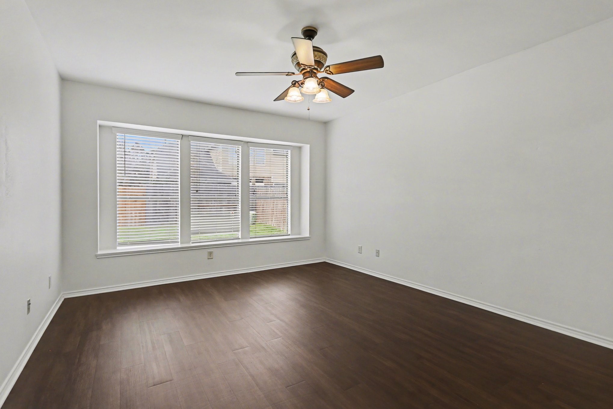 1323 Laura Hills Lane Property Photo 15