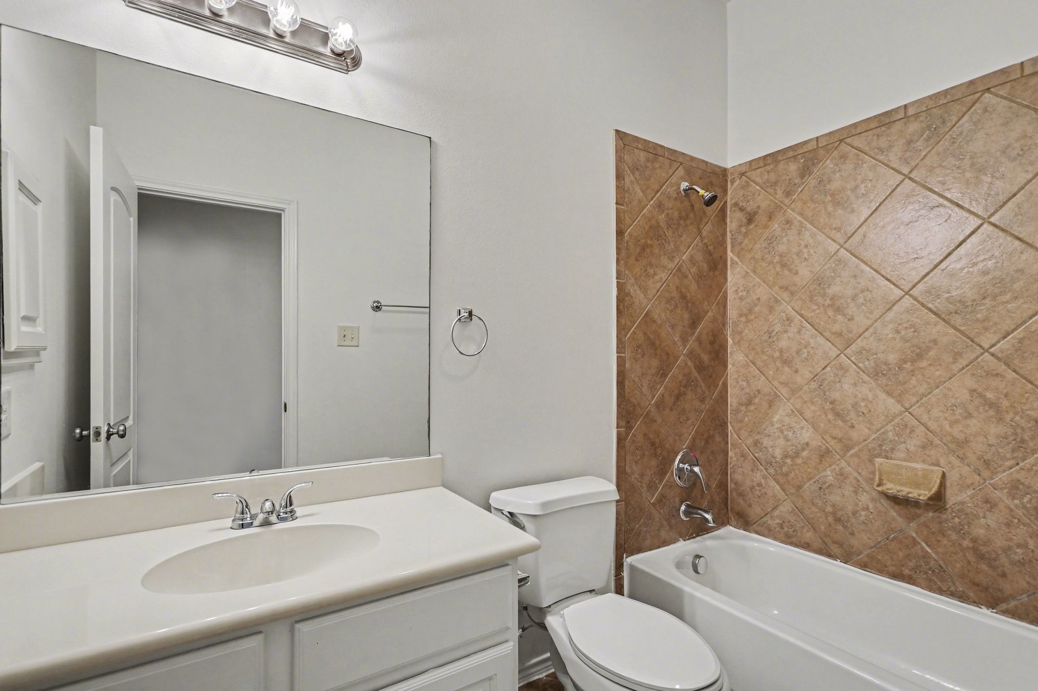 1323 Laura Hills Lane Property Photo 23