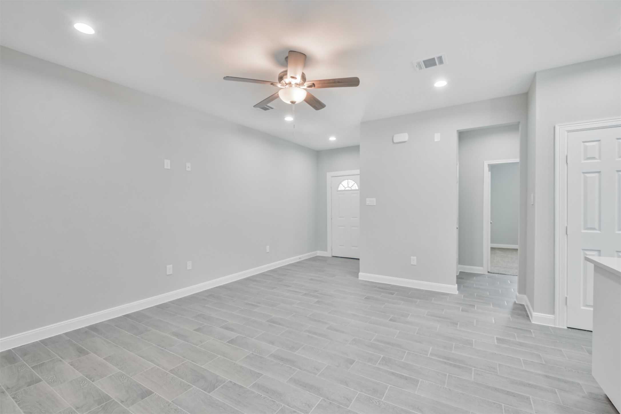 7524 E Maxroy Street B Property Photo 6