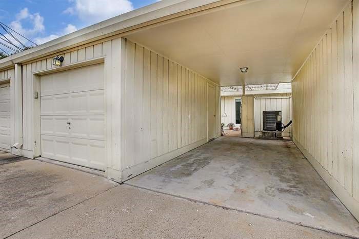 12662 Rip Van Winkle Drive 8 Property Photo 17