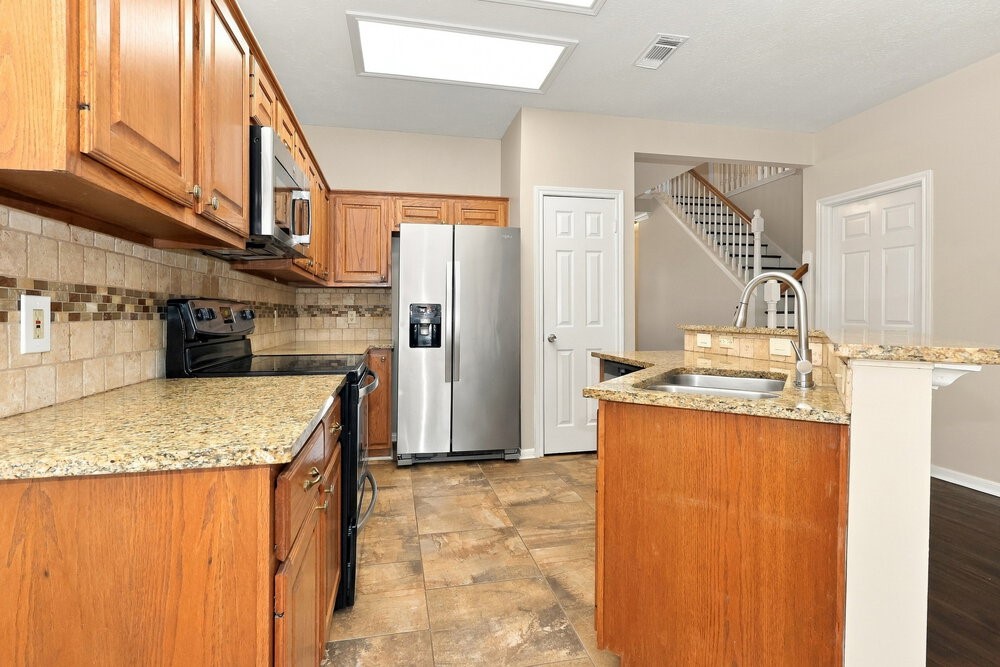 7531 Almond Springs Drive Property Photo 7