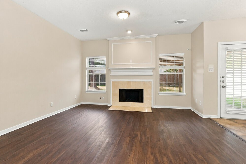 7531 Almond Springs Drive Property Photo 9