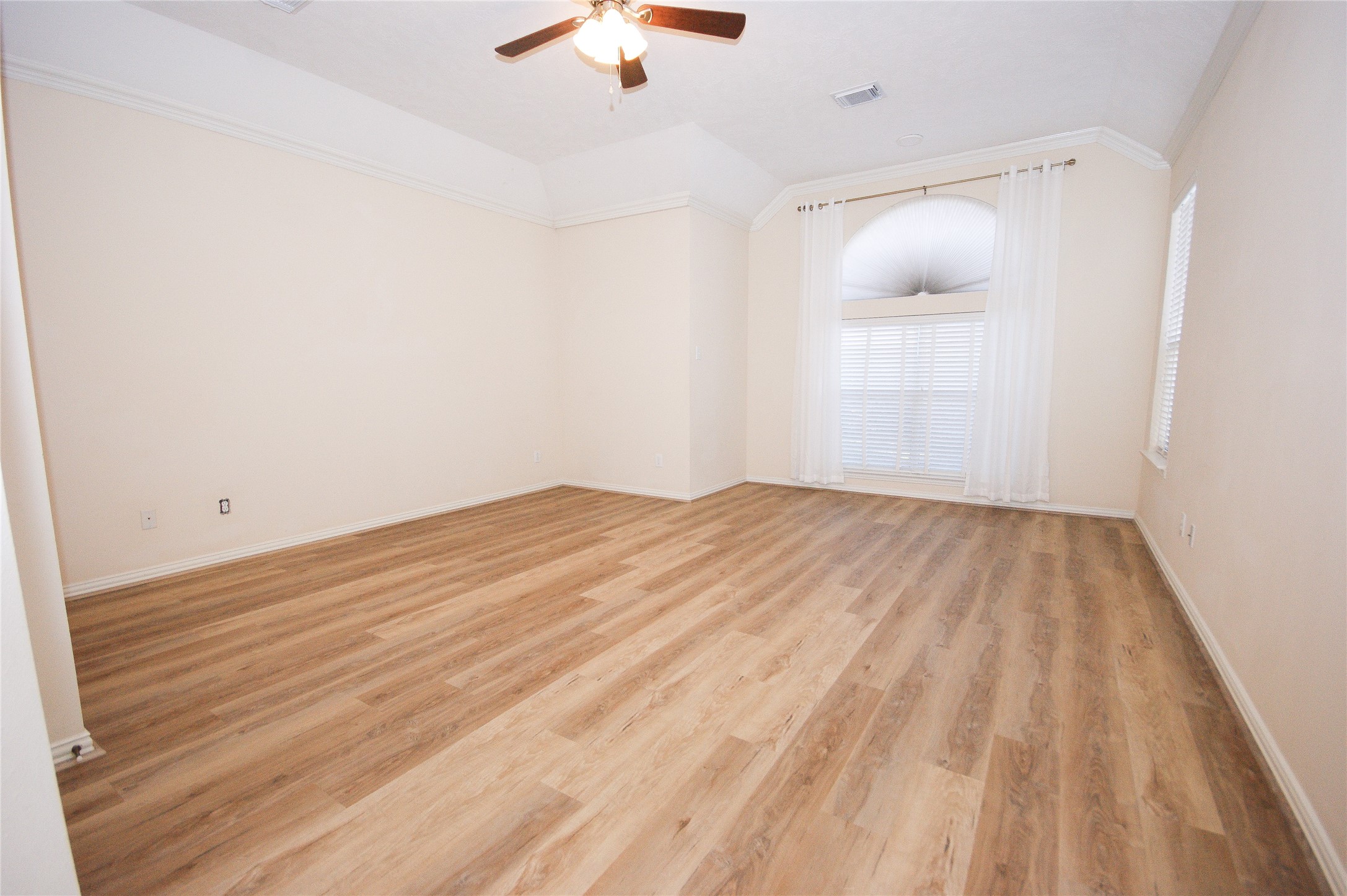 310 Watercrest Harbor Lane Property Photo 13