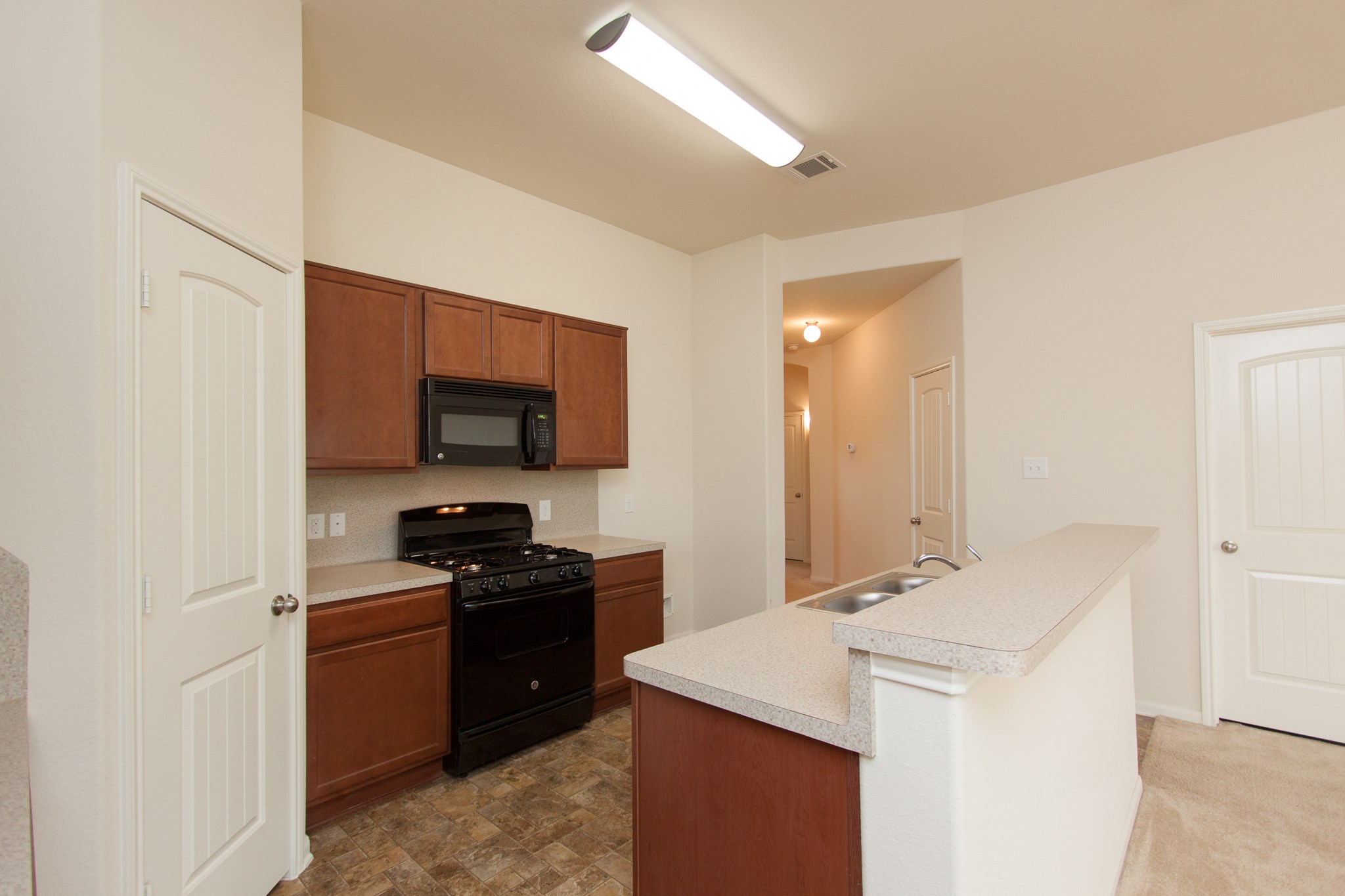 107 Piney Pathway Property Photo 8
