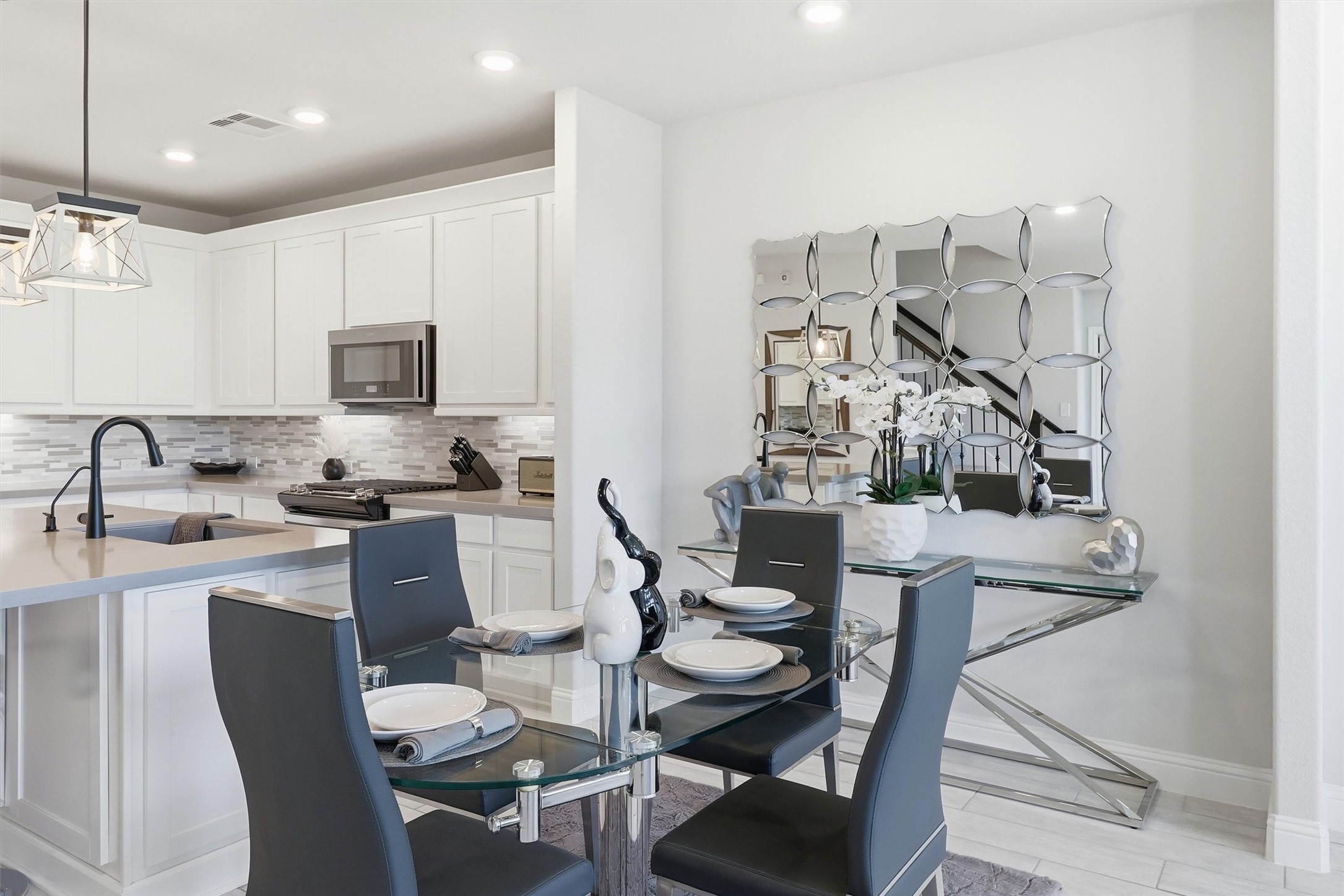 10126 Water Harbor Drive Property Photo 21