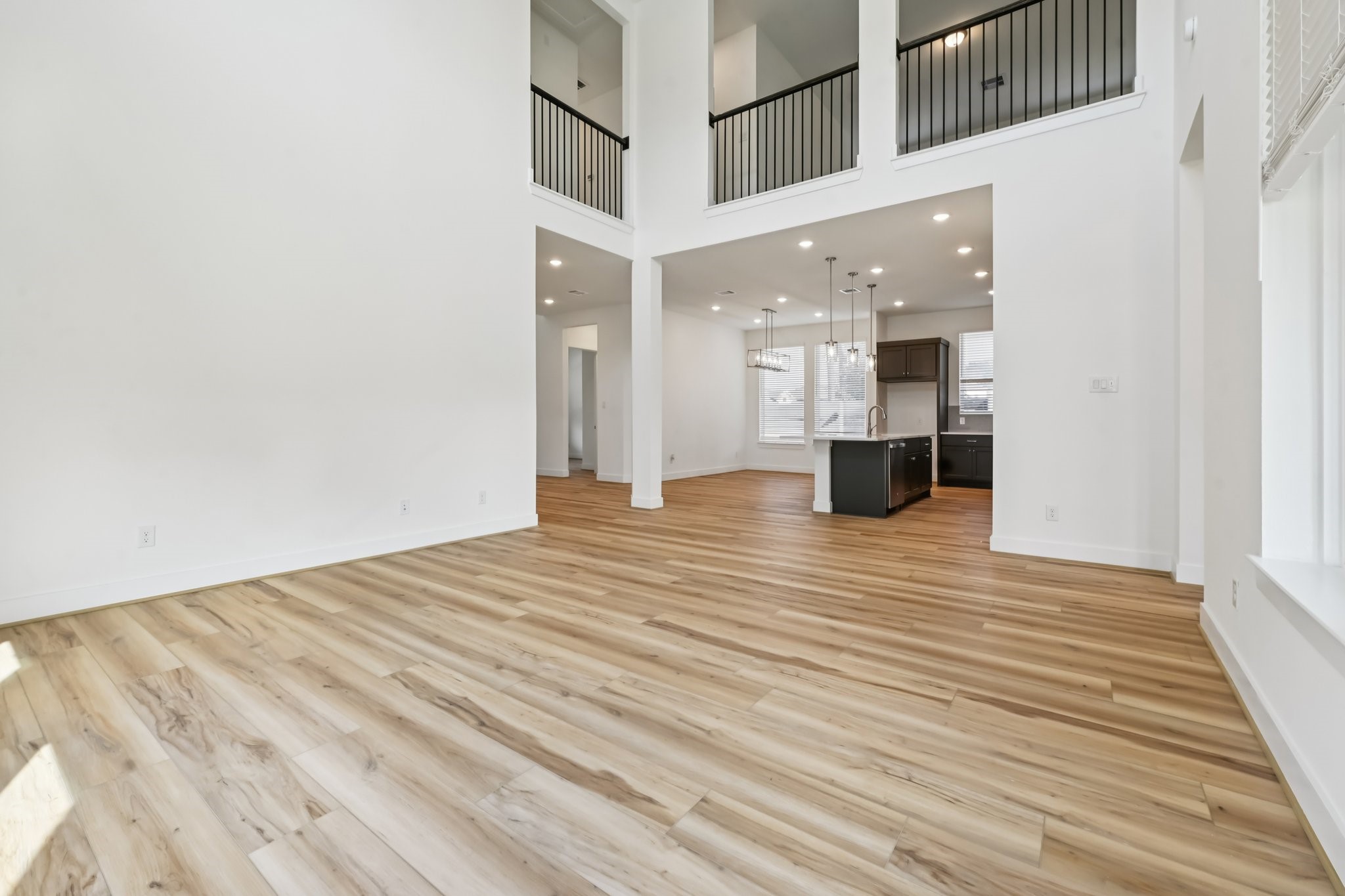 18032 Brennie Bird Lane Property Photo 7