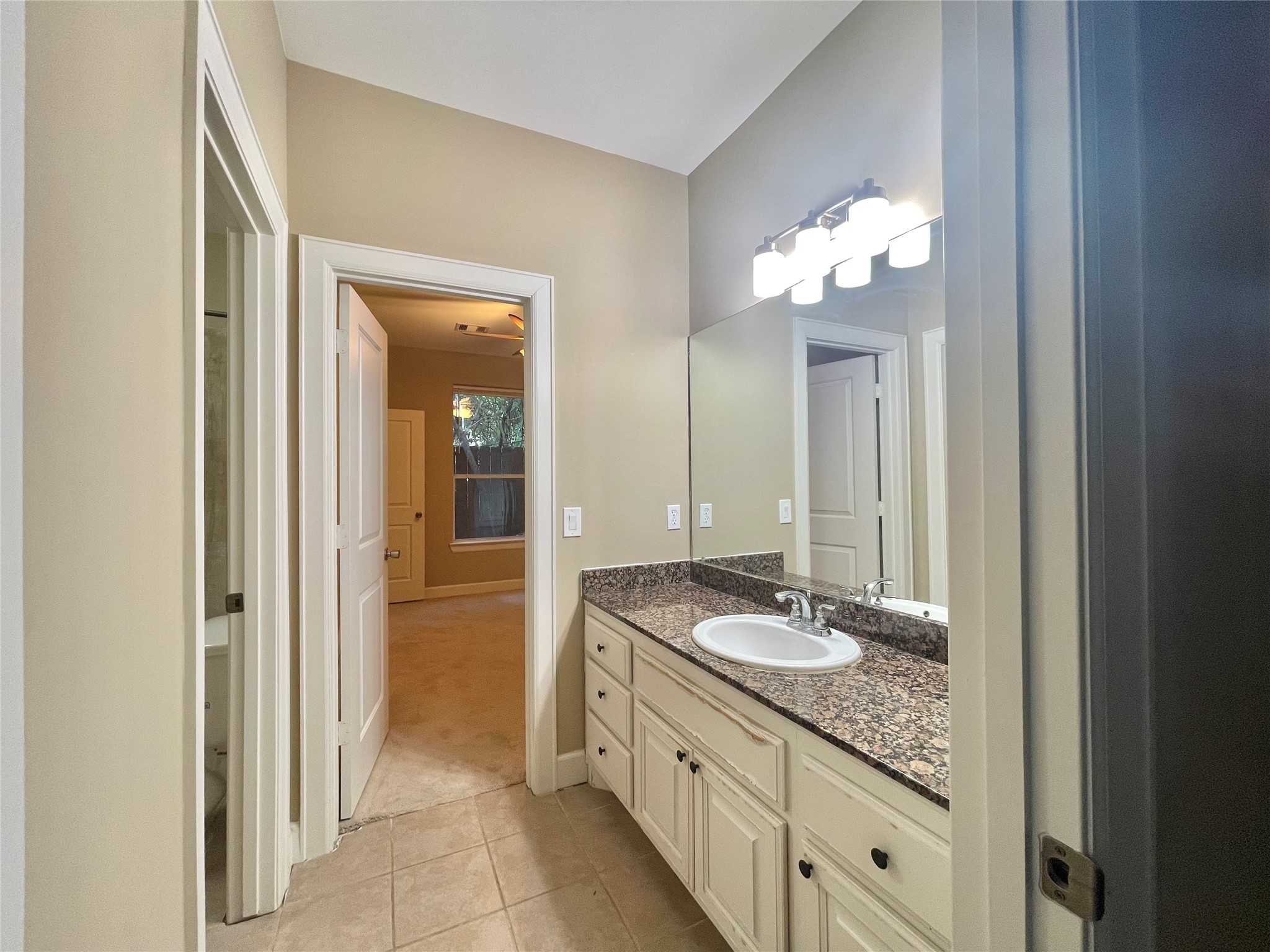 219 W 27th Street D Property Photo 10