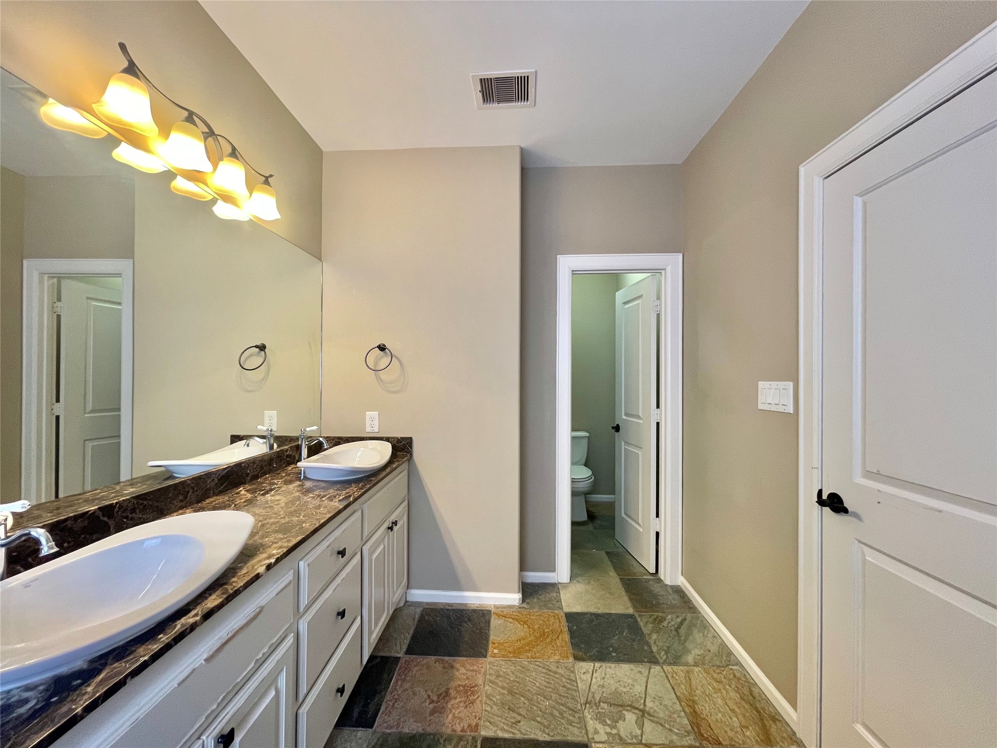 219 W 27th Street D Property Photo 38