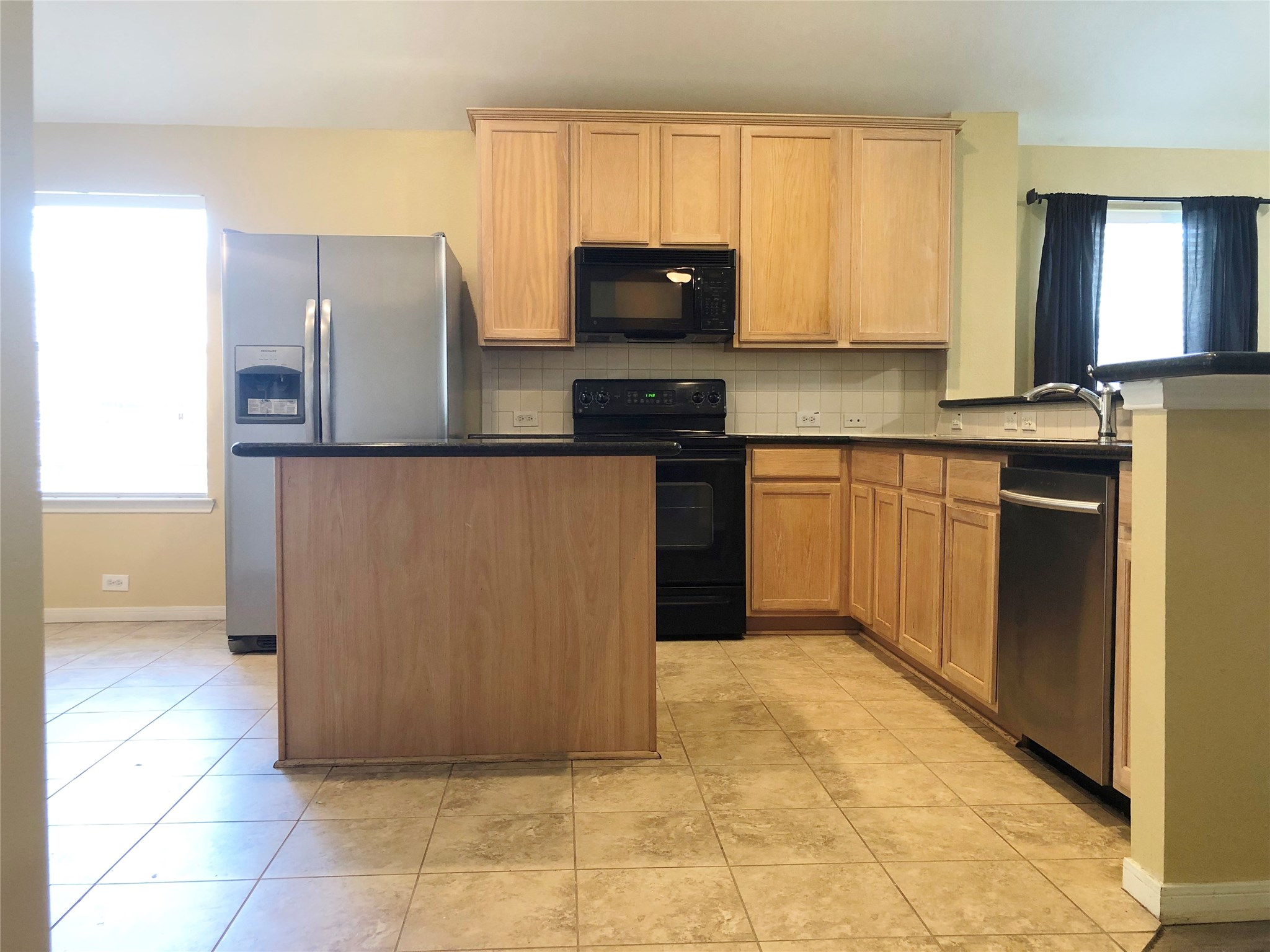 23218 Prairie Lily Lane Property Photo 6