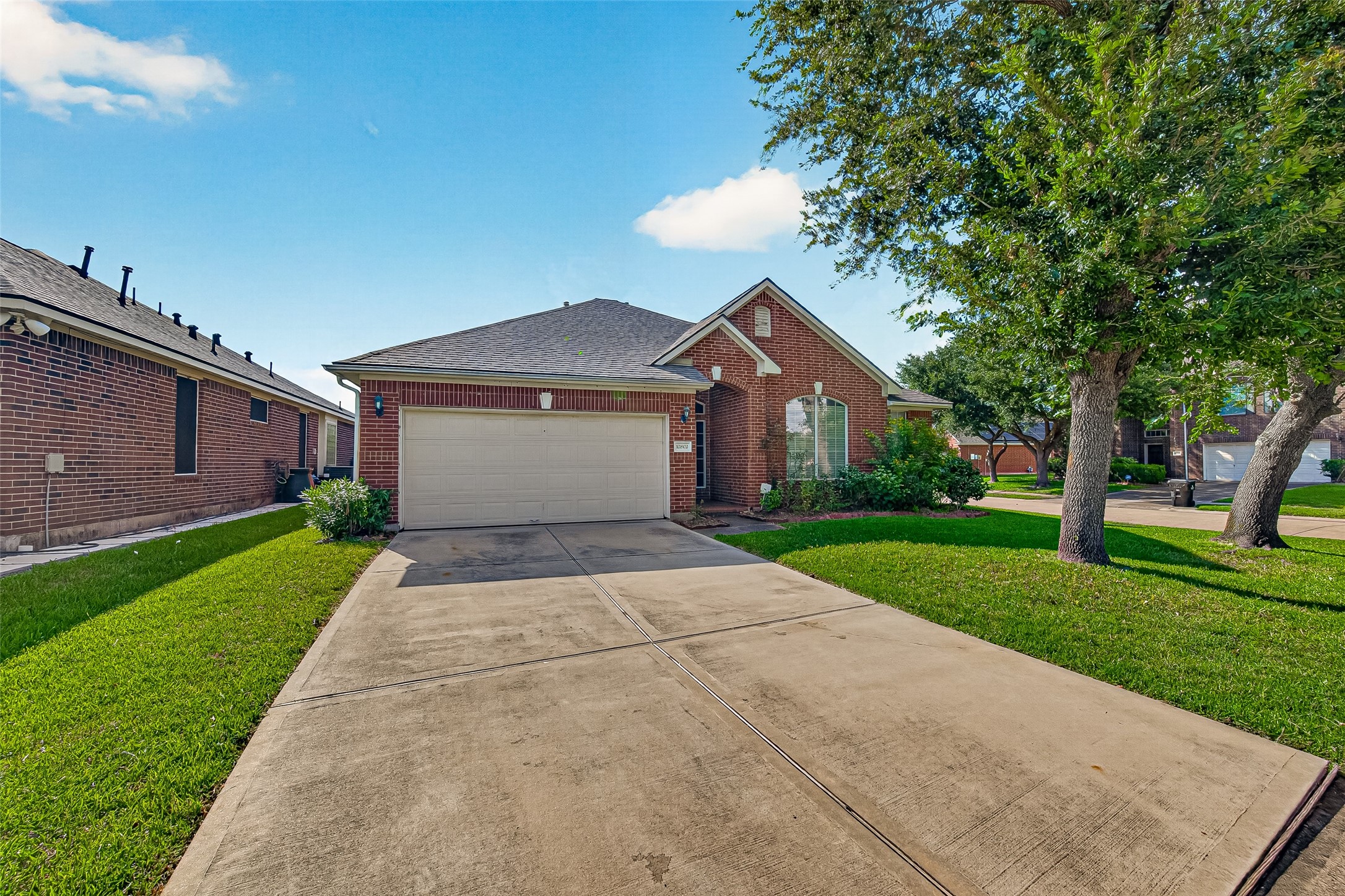 10802 Warner Hollow Court Property Photo 2