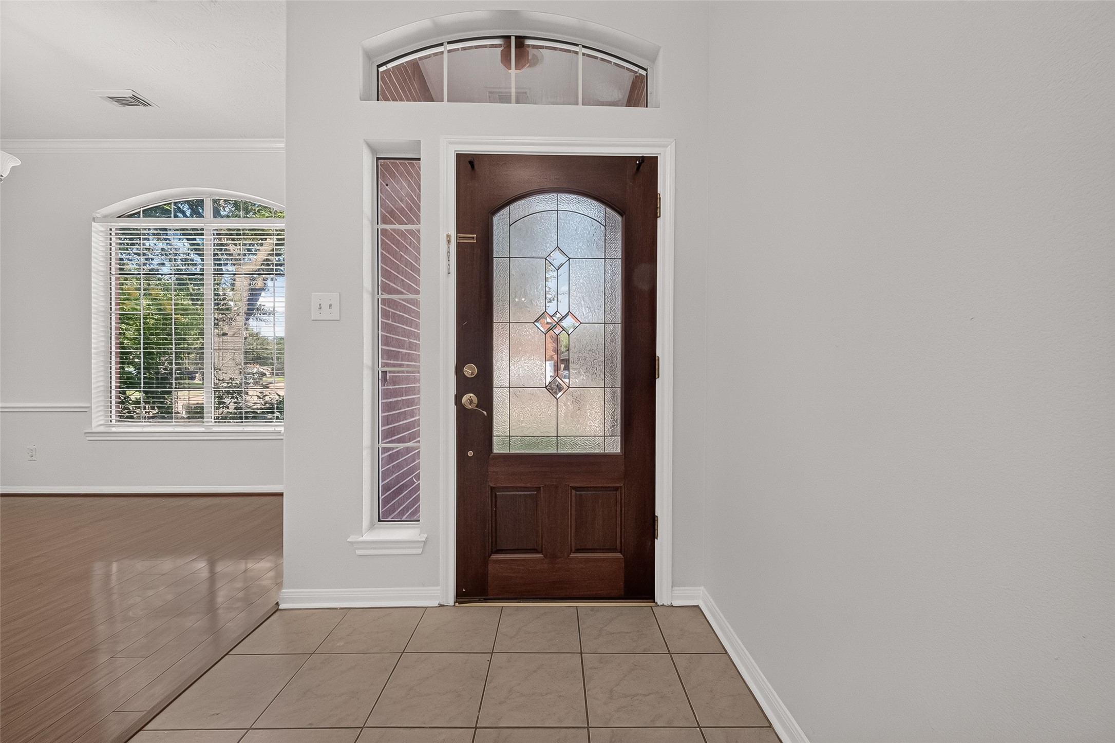 10802 Warner Hollow Court Property Photo 4