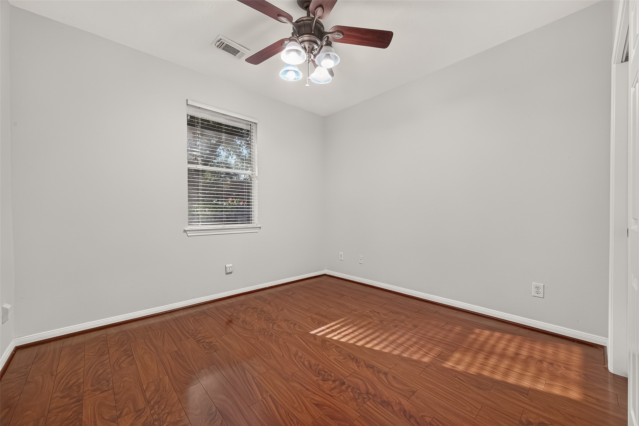 10802 Warner Hollow Court Property Photo 29
