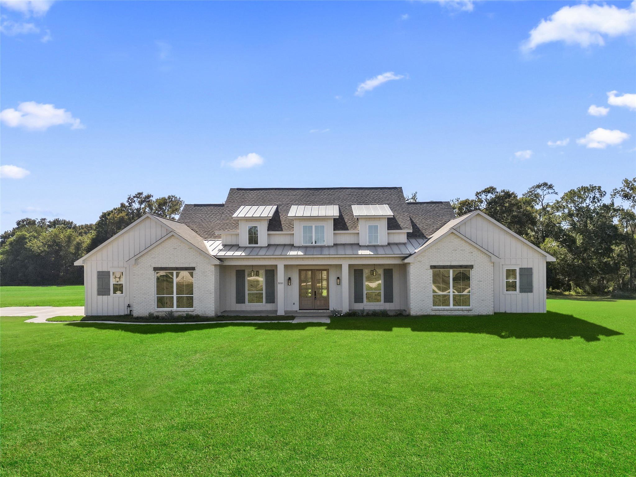 9221 Loop Road Property Photo 2
