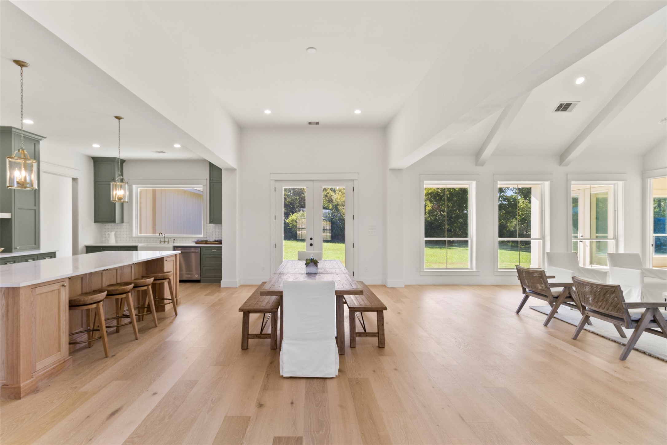 9221 Loop Road Property Photo 4