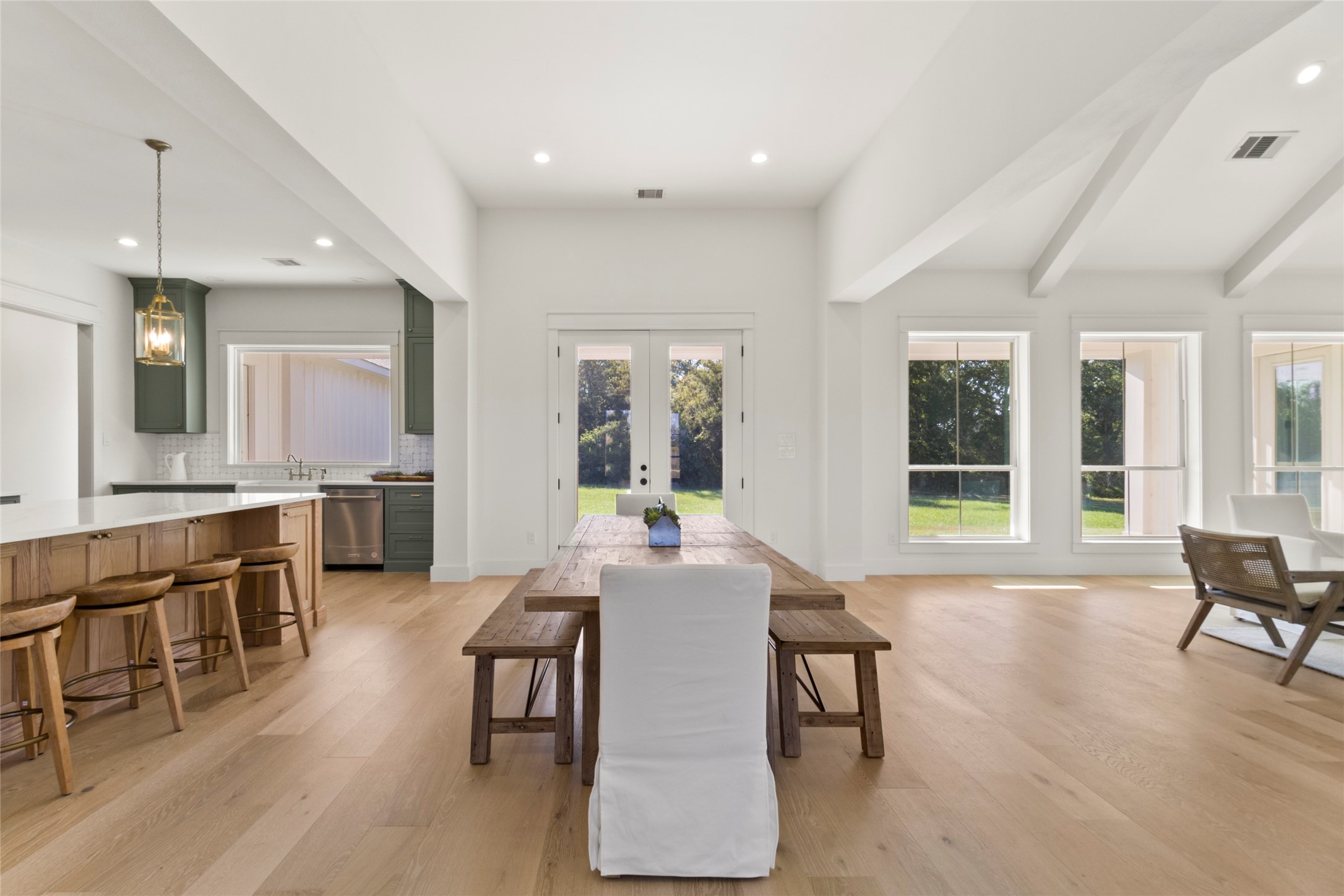 9221 Loop Road Property Photo 15