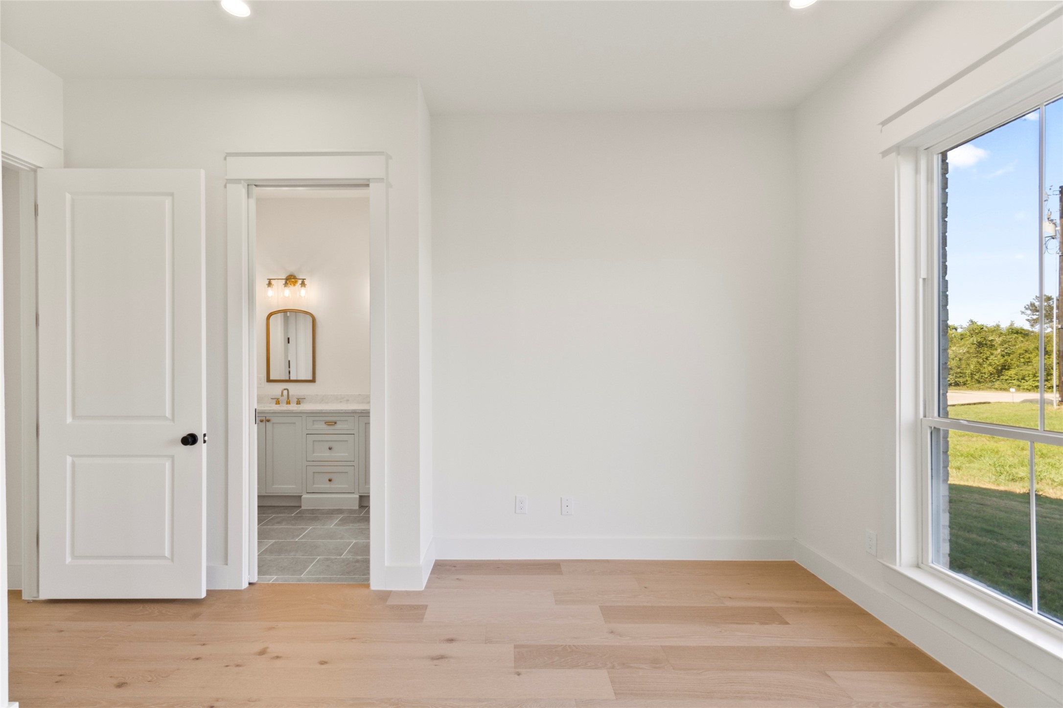 9221 Loop Road Property Photo 37