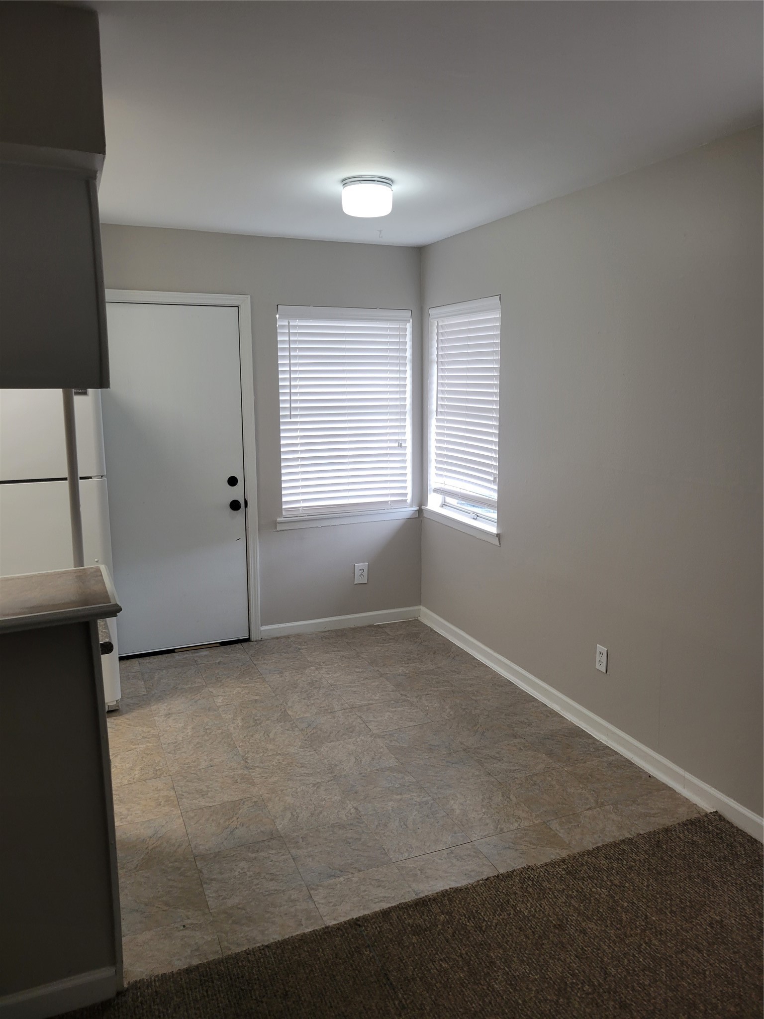 2922 Randolph Road 4 Property Photo 6
