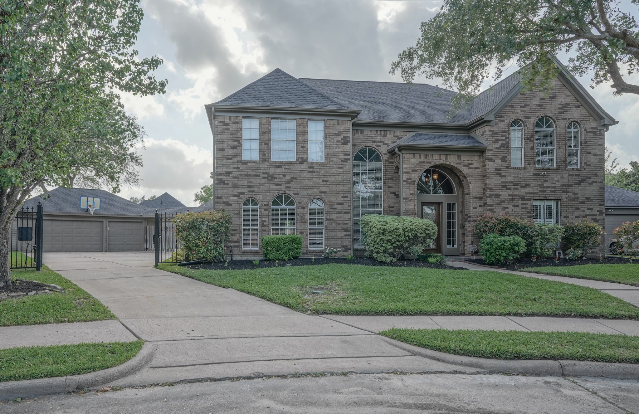 2108 Lakeway Drive Property Photo 11