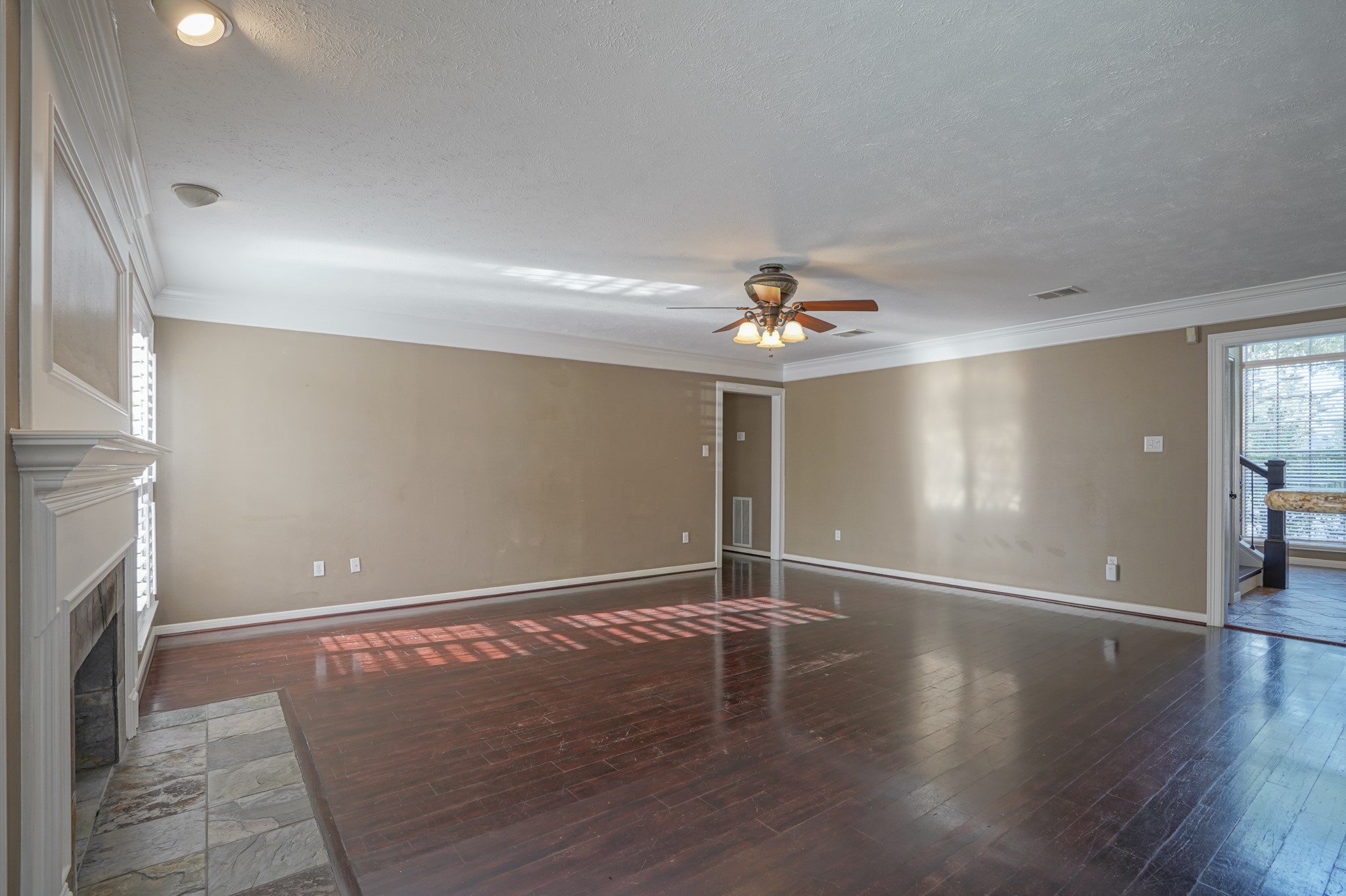 2108 Lakeway Drive Property Photo 26