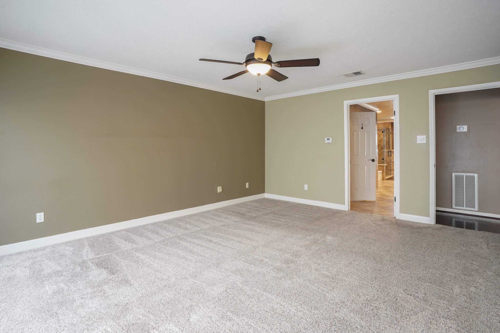 2108 Lakeway Drive Property Photo 30