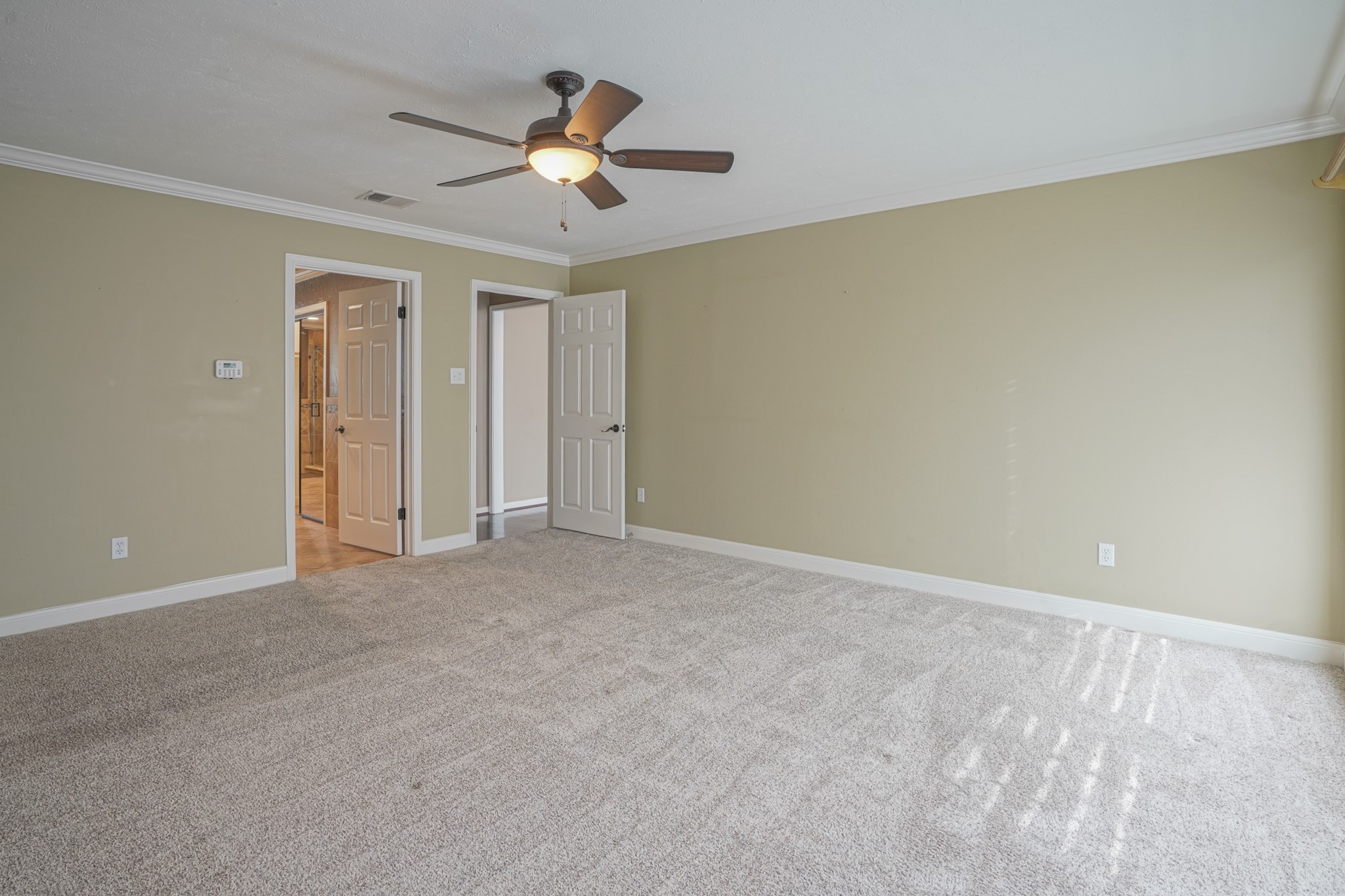 2108 Lakeway Drive Property Photo 31