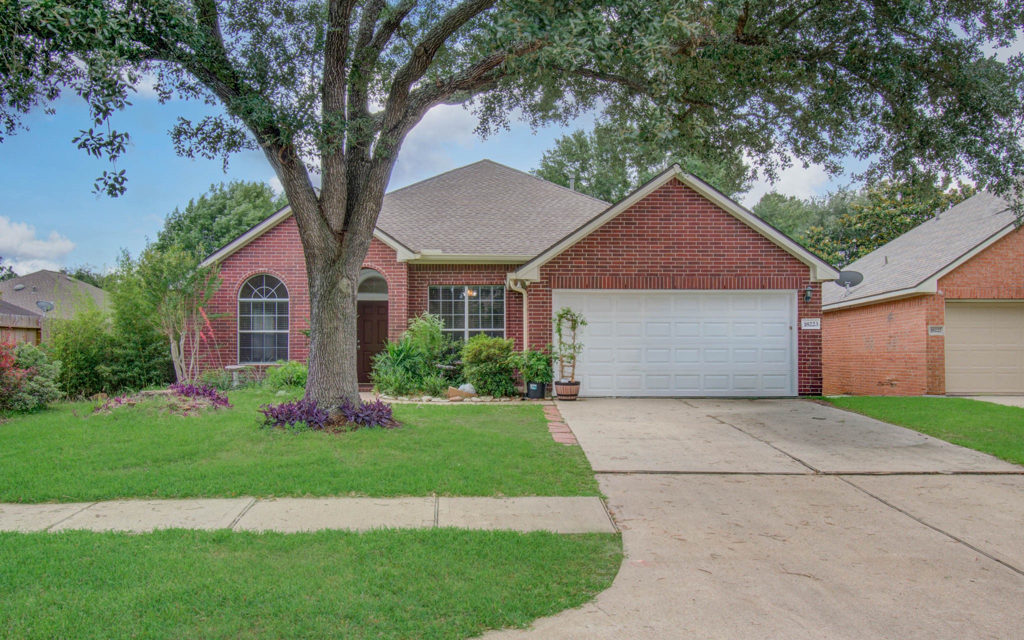 18223 Heathridge Lane Property Photo 1
