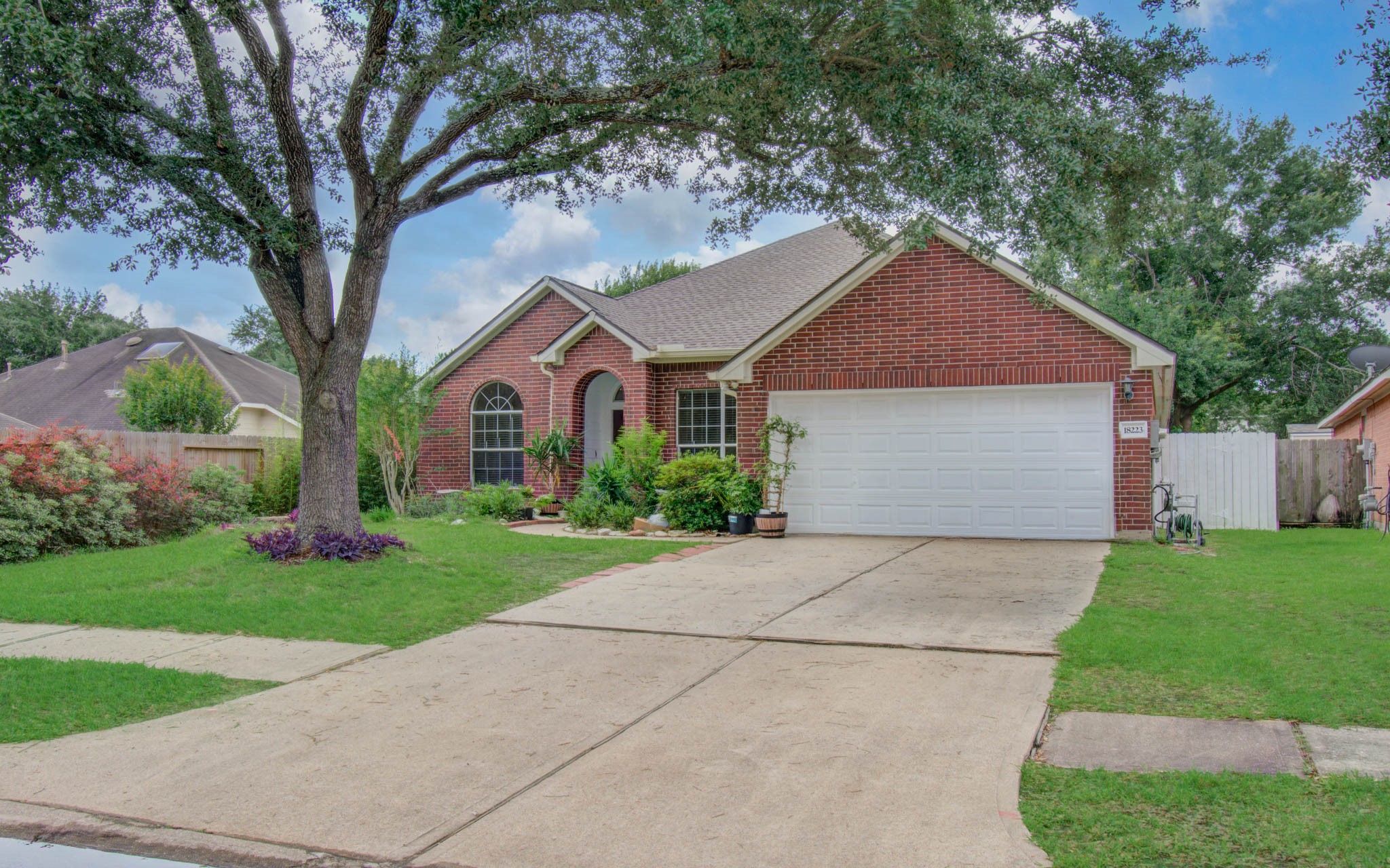 18223 Heathridge Lane Property Photo 2