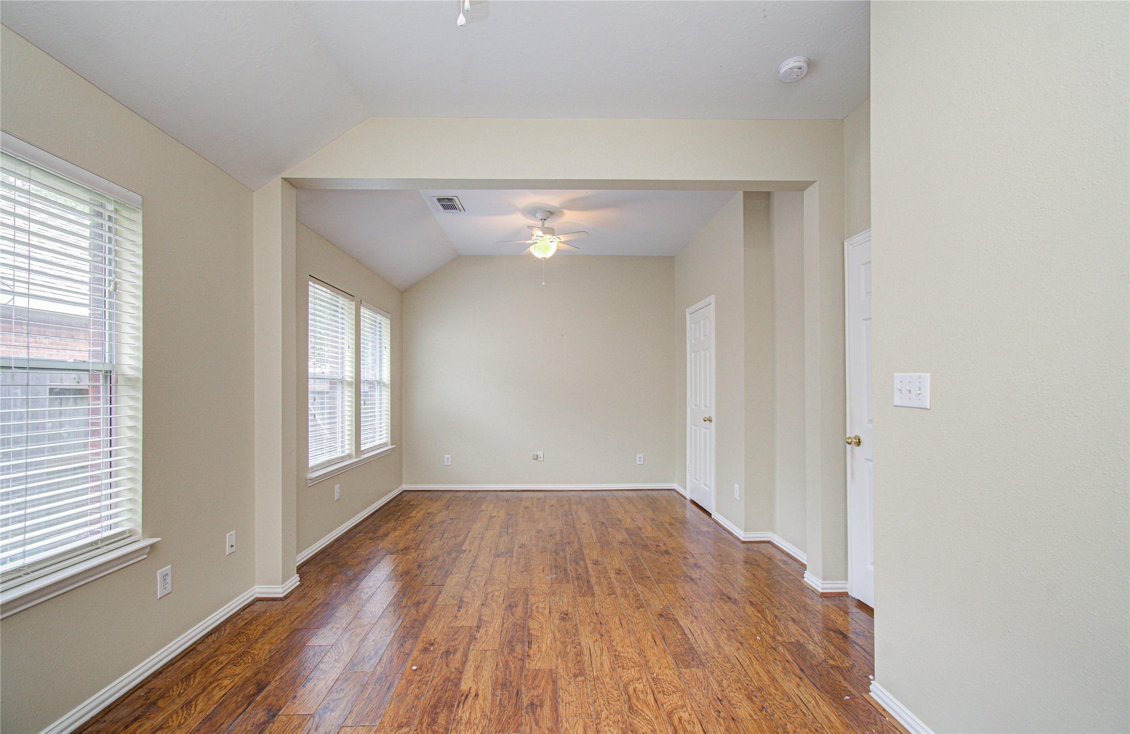 18223 Heathridge Lane Property Photo 13