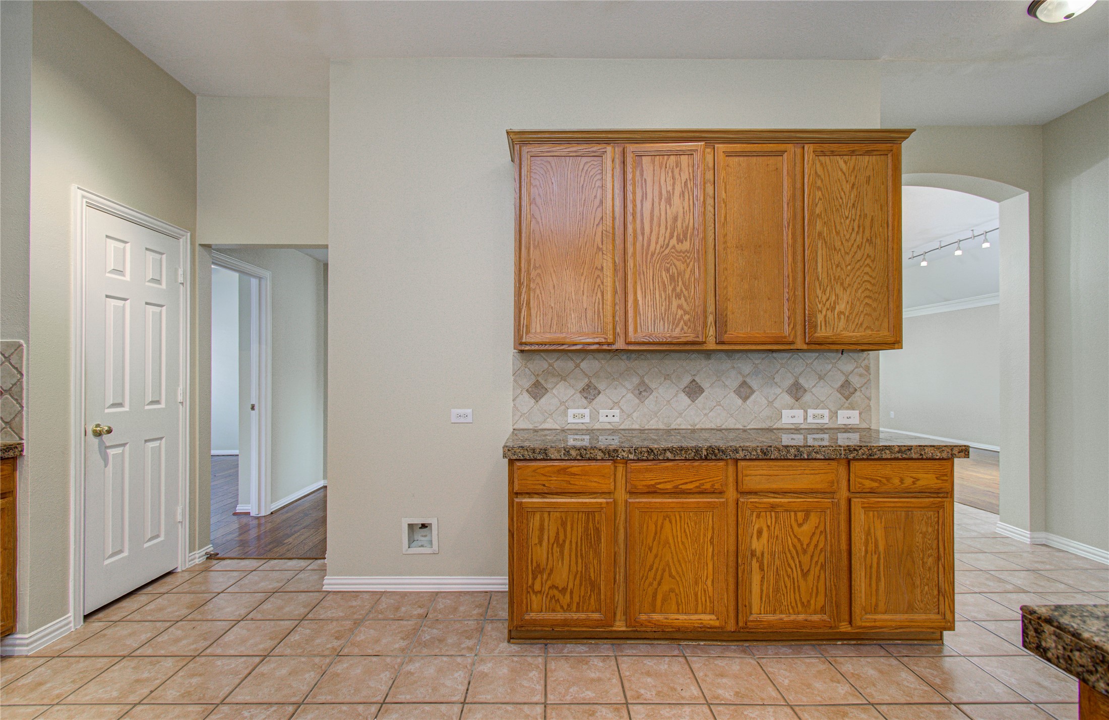 18223 Heathridge Lane Property Photo 24