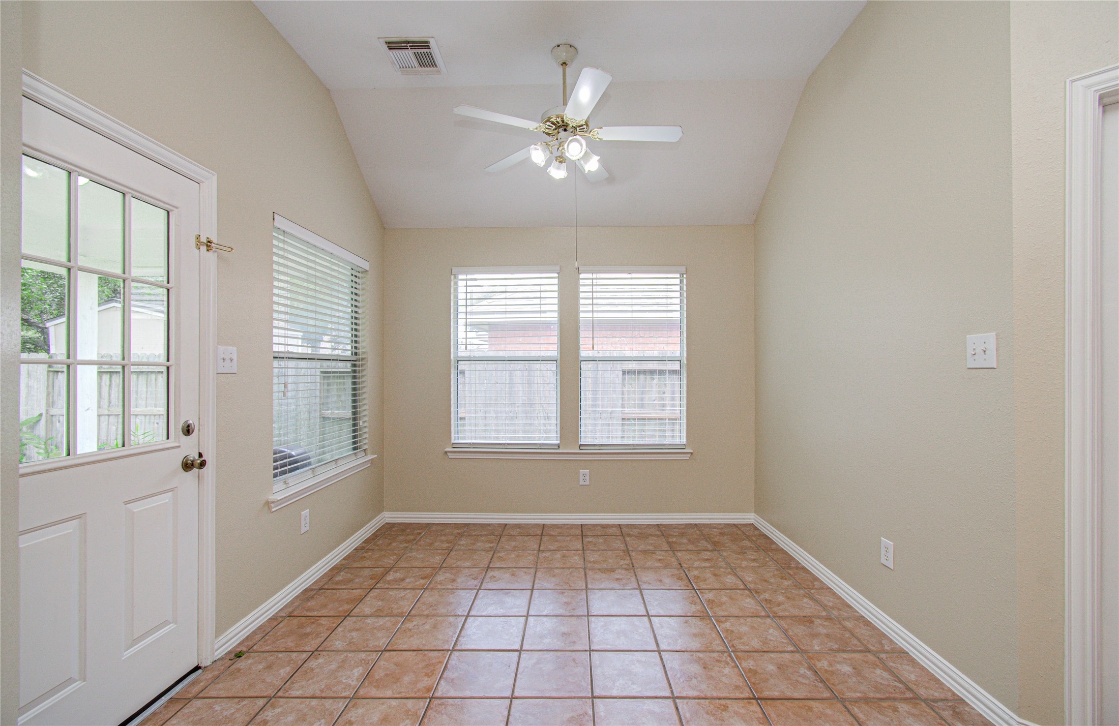 18223 Heathridge Lane Property Photo 26