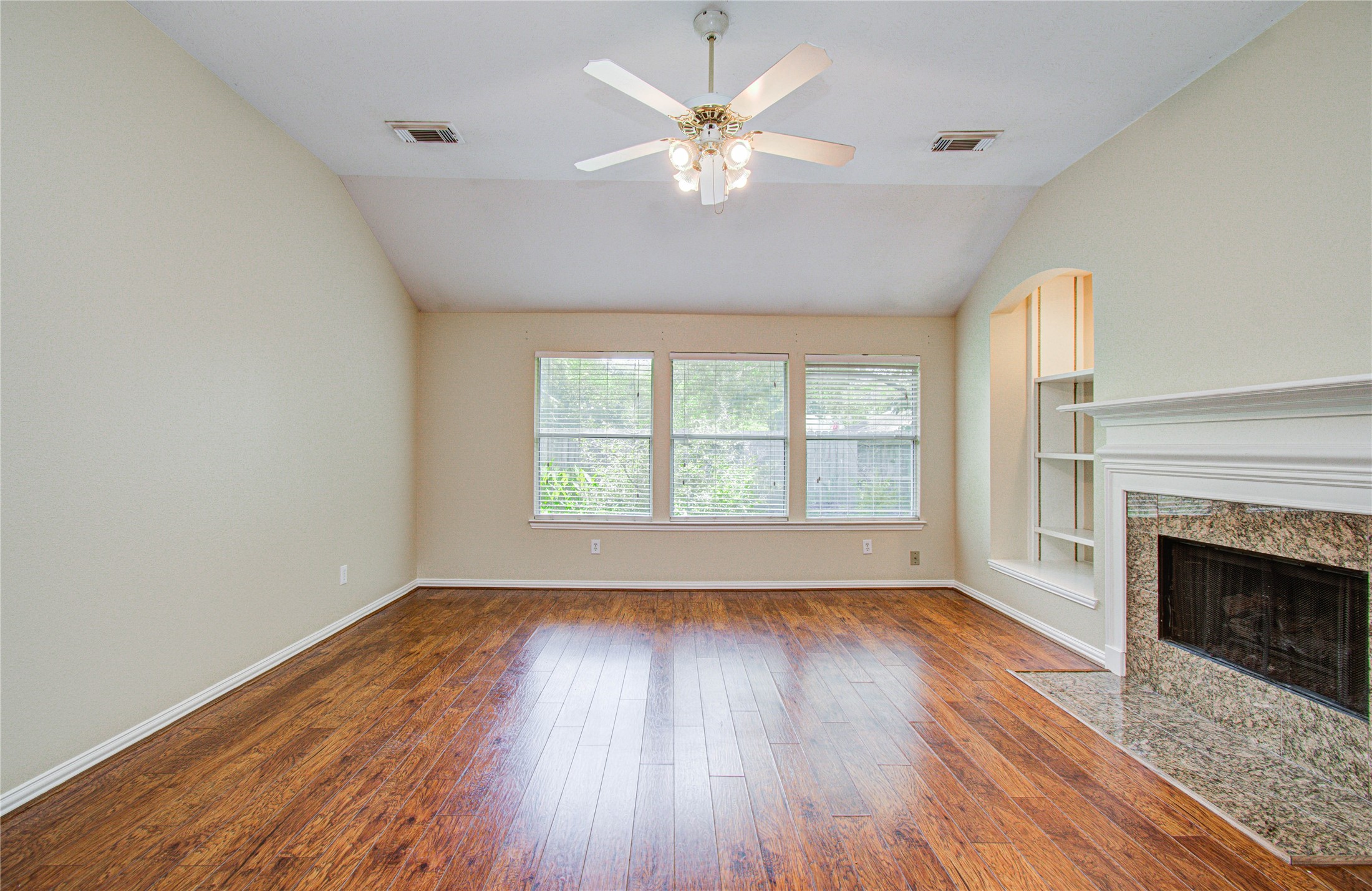 18223 Heathridge Lane Property Photo 33