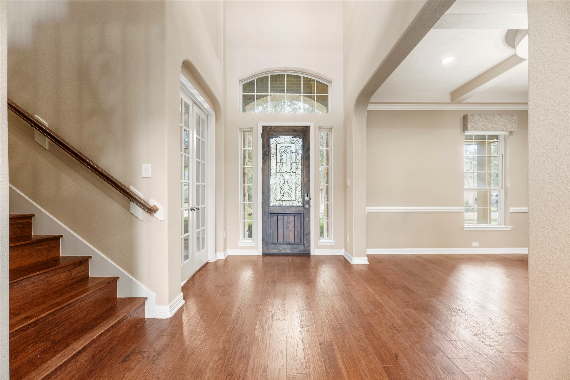 6915 Mountain Creek Lane Property Photo 10